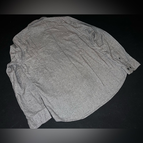 Sonoma men’s flannel button down long sleeve shirt - Picture 2 of 3